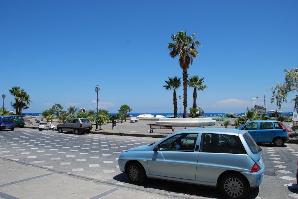 Vulcanoconsult Appartamenti Spiaggia Lipari  Bagian luar foto