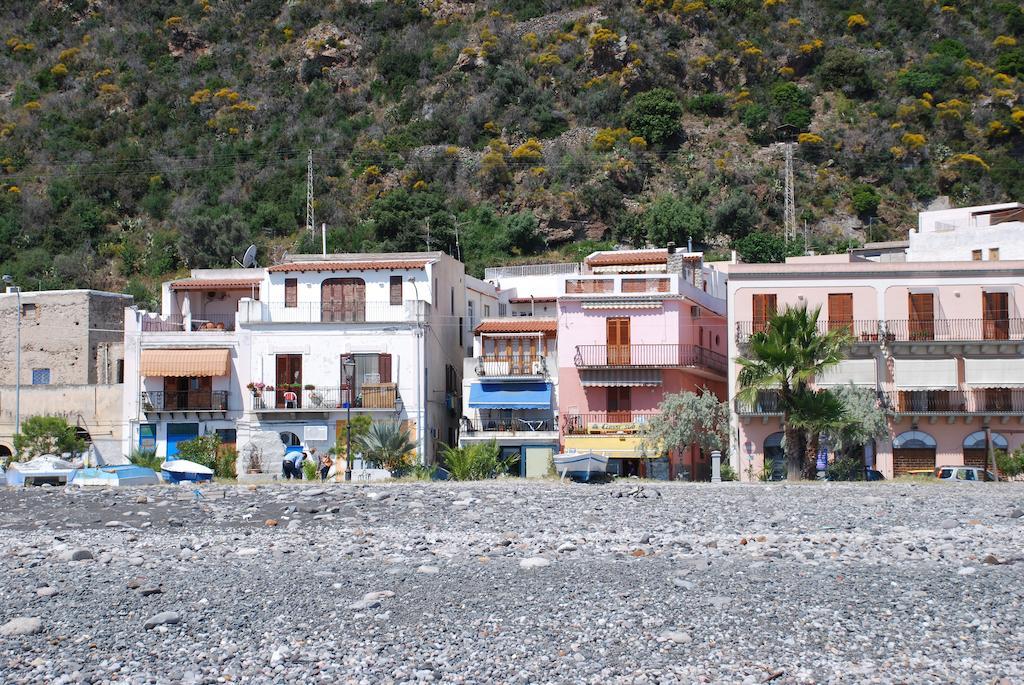 Vulcanoconsult Appartamenti Spiaggia Lipari  Bagian luar foto