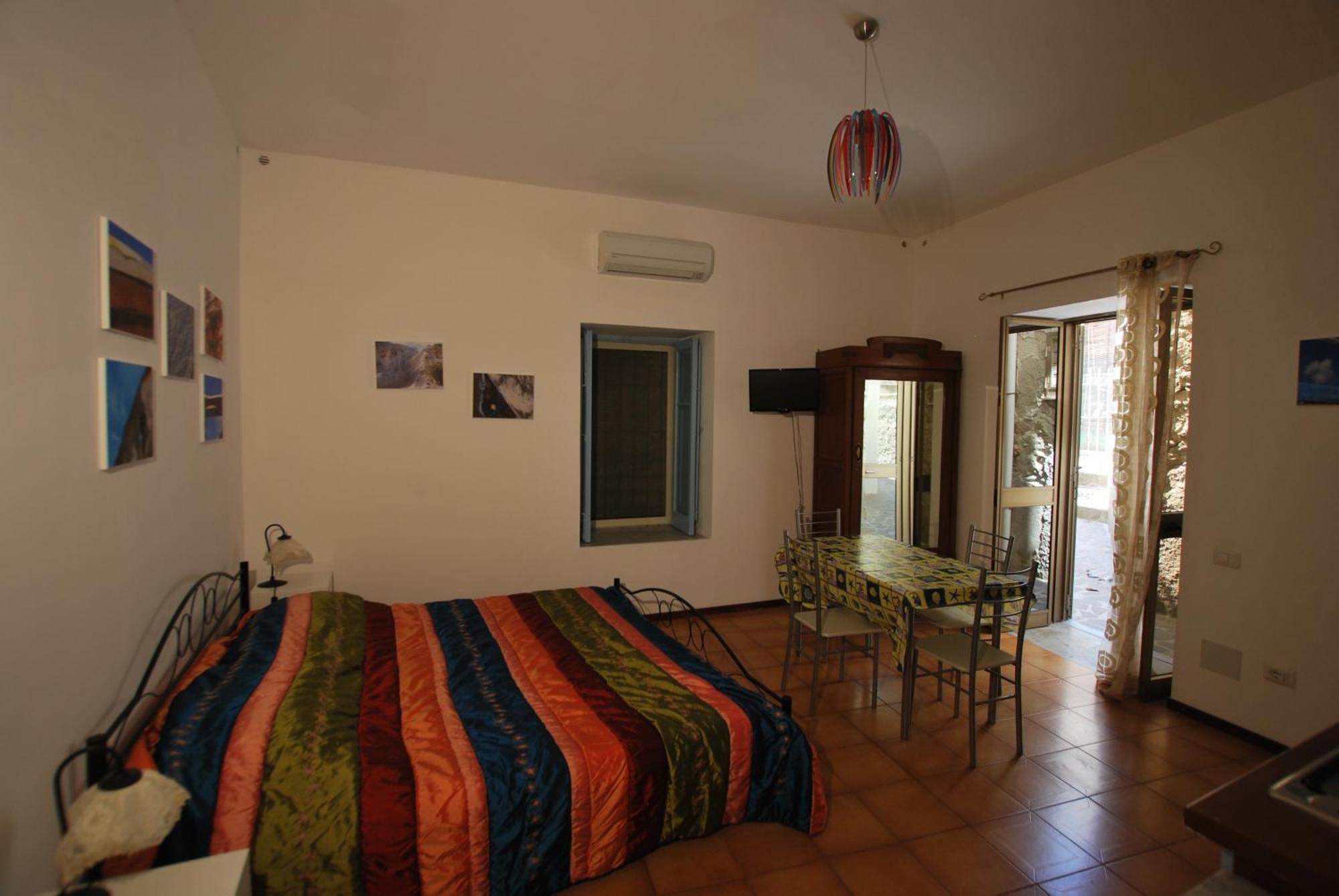 Vulcanoconsult Appartamenti Spiaggia Lipari  Ruang foto