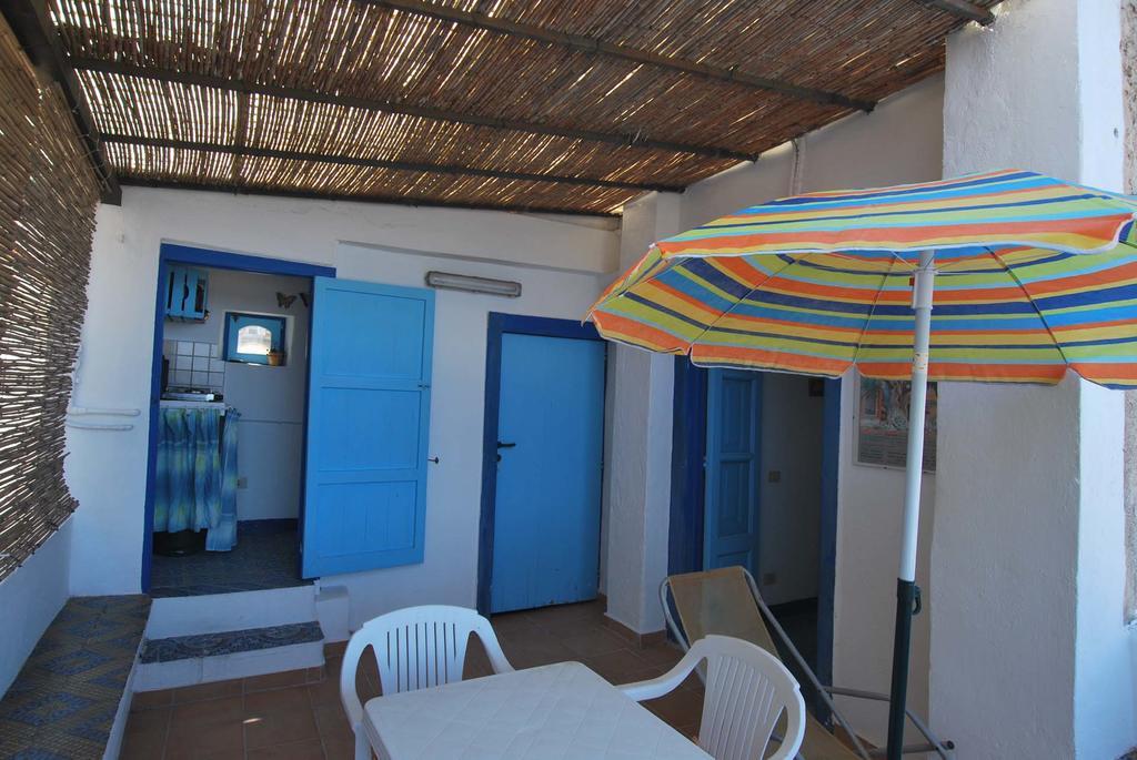 Vulcanoconsult Appartamenti Spiaggia Lipari  Bagian luar foto