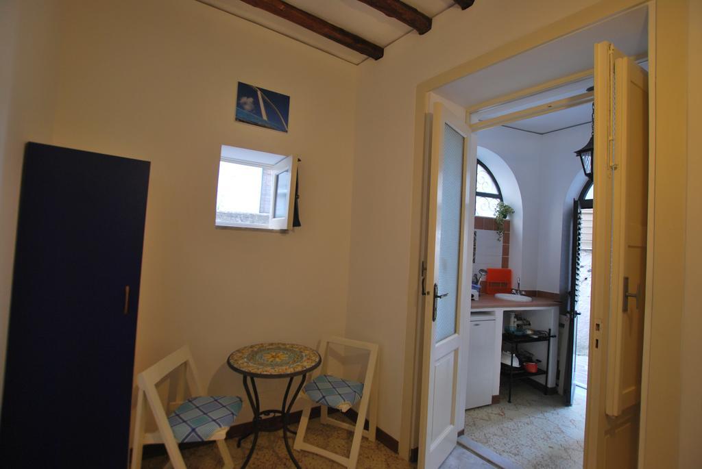 Vulcanoconsult Appartamenti Spiaggia Lipari  Bagian luar foto